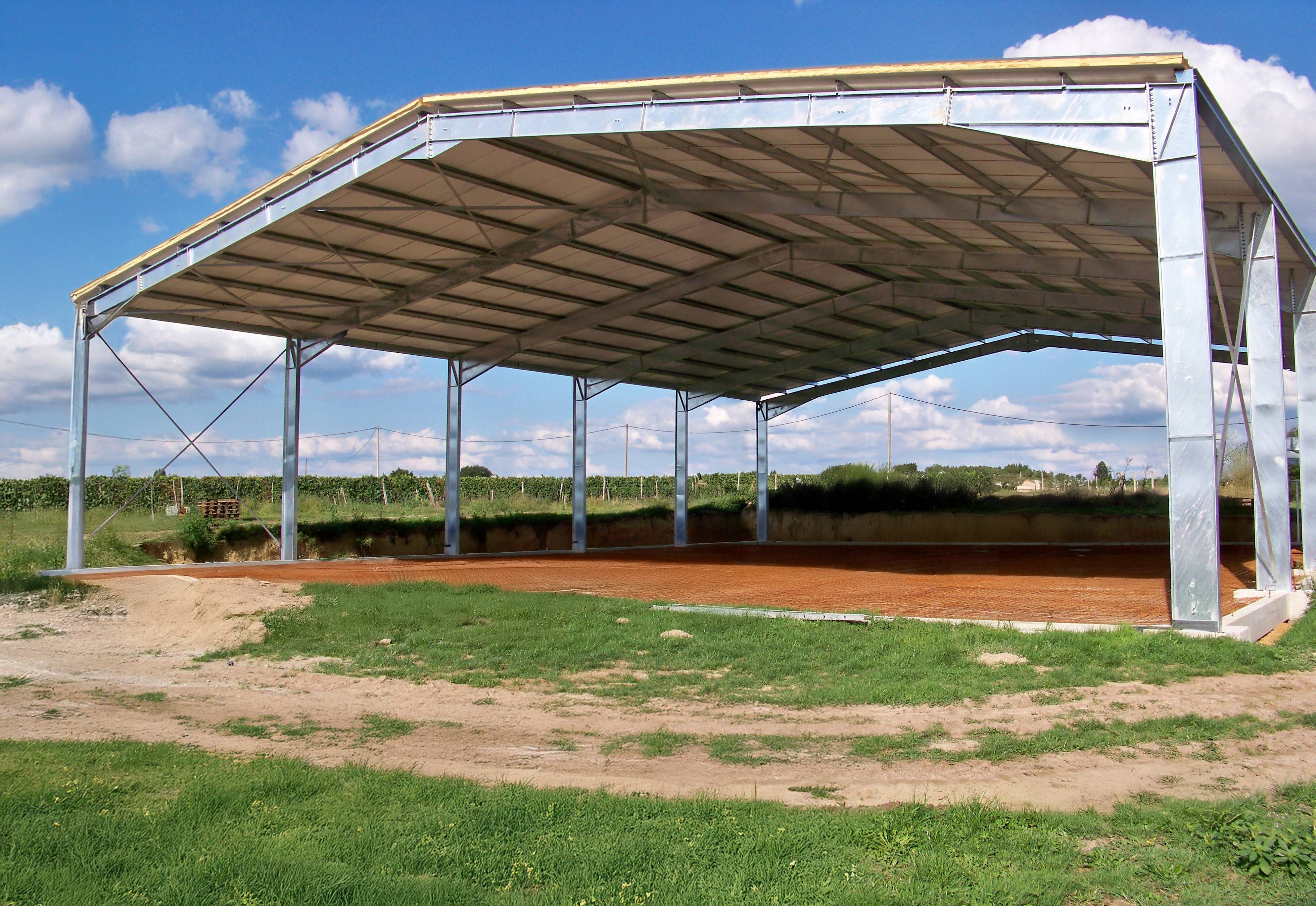 hangar-en-kit-de-740-m-2-zone-venteuse