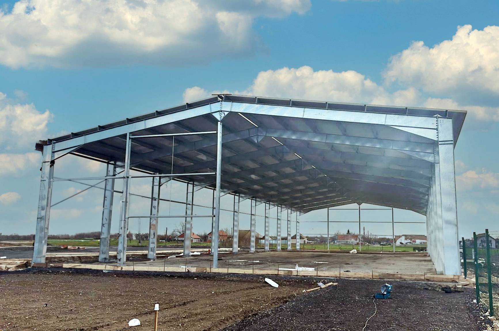 batiment-galvanise-620-m-2-agricole-ou-industriel