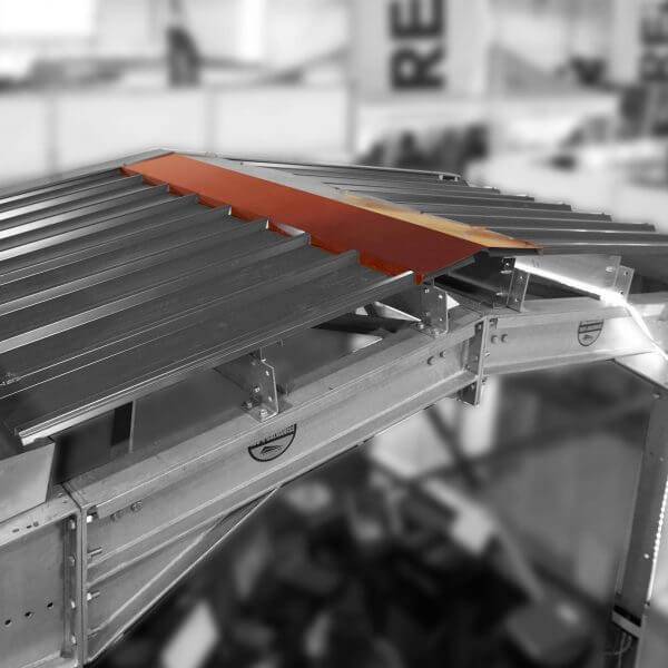 Pose : Faitiere crantée L165 (5 ondes)