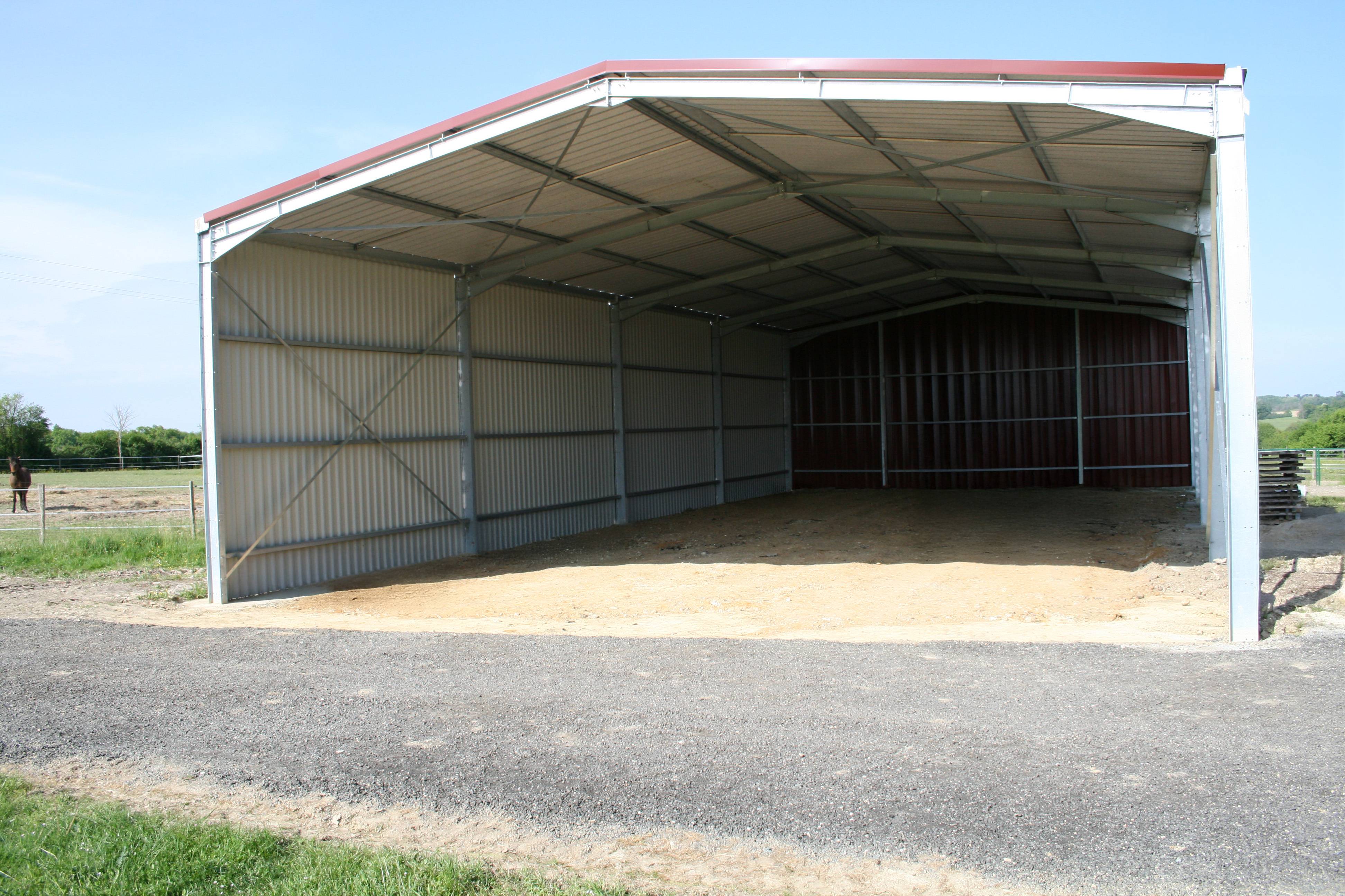 batiment-barde-3-cotes-300-m-2