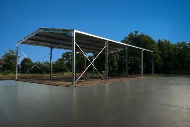 Bâtiment-en kit-ouvert-de-300-m-2