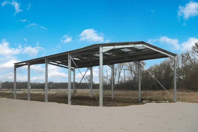 Bâtiment-en-kit-de-400-m-2-hauteur-6-m