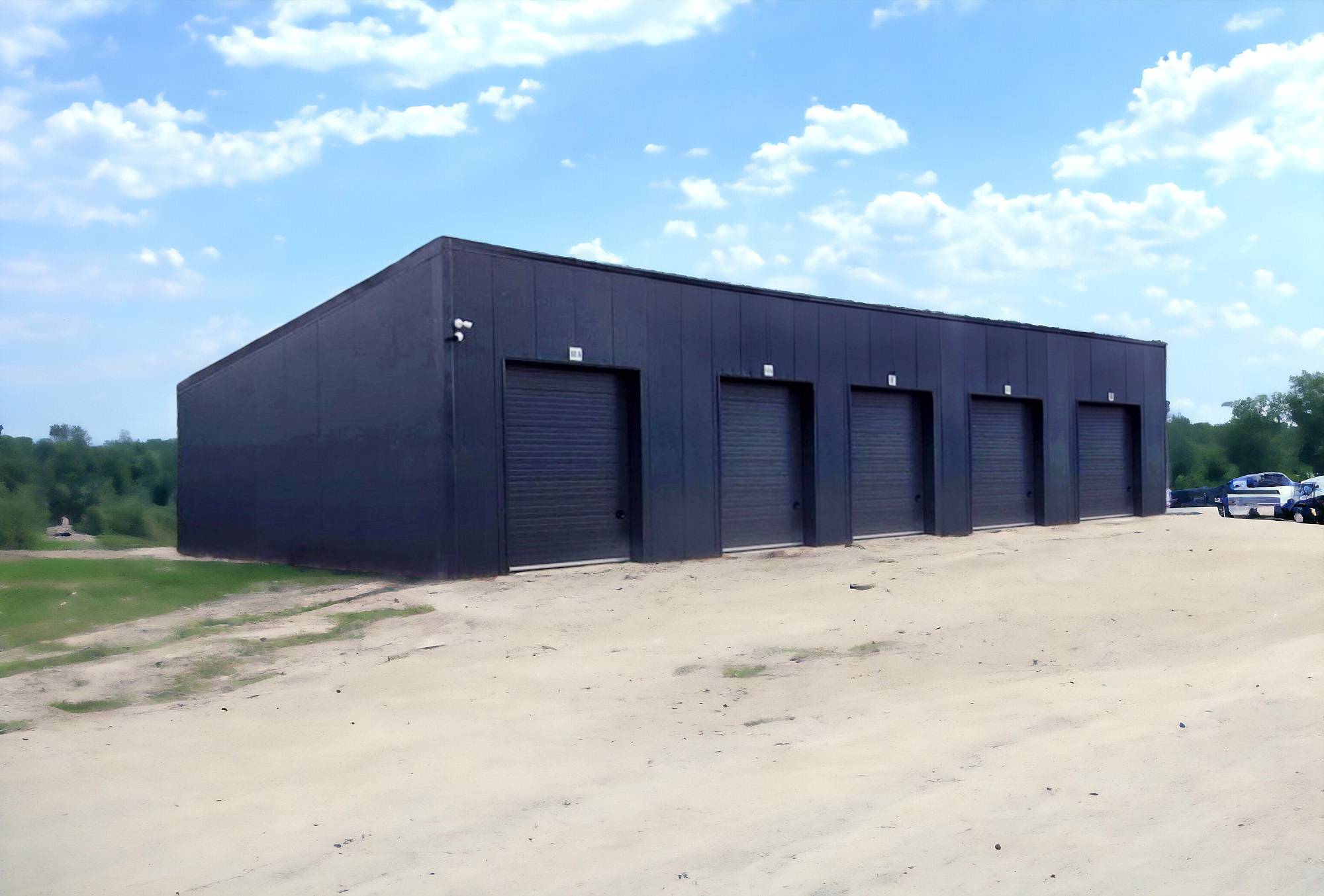 Bâtiment-industriel-isolé-de-240m-2