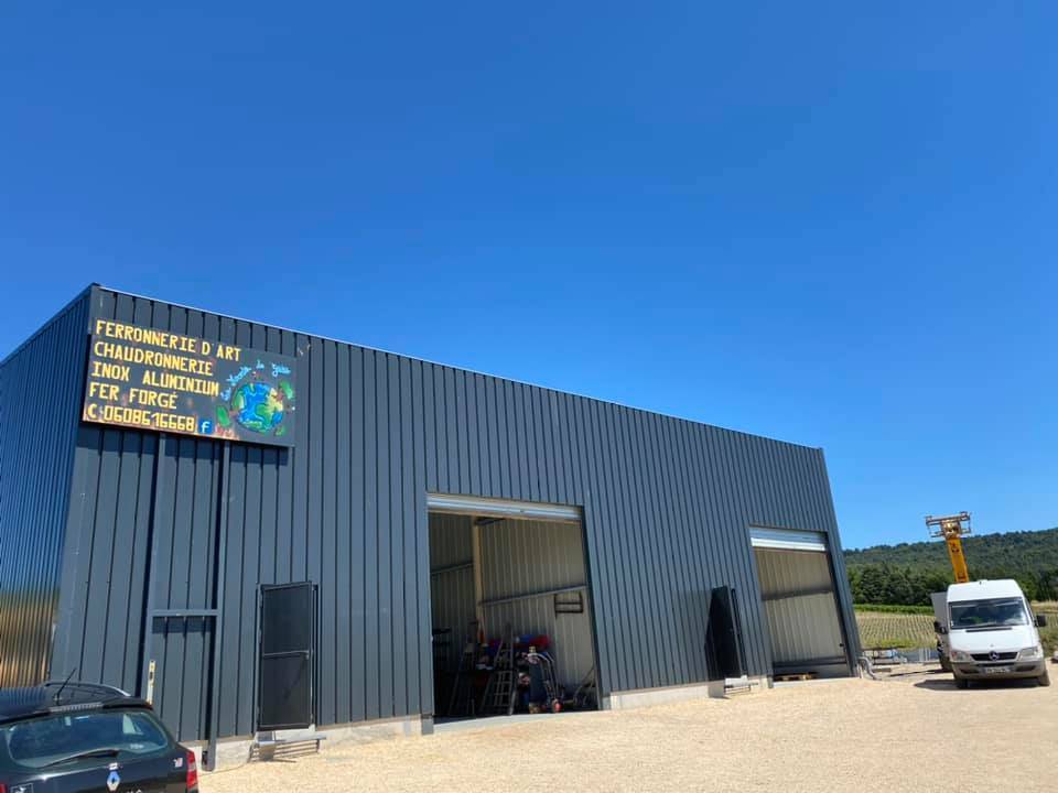 MR. Gomes - ironwork building in France