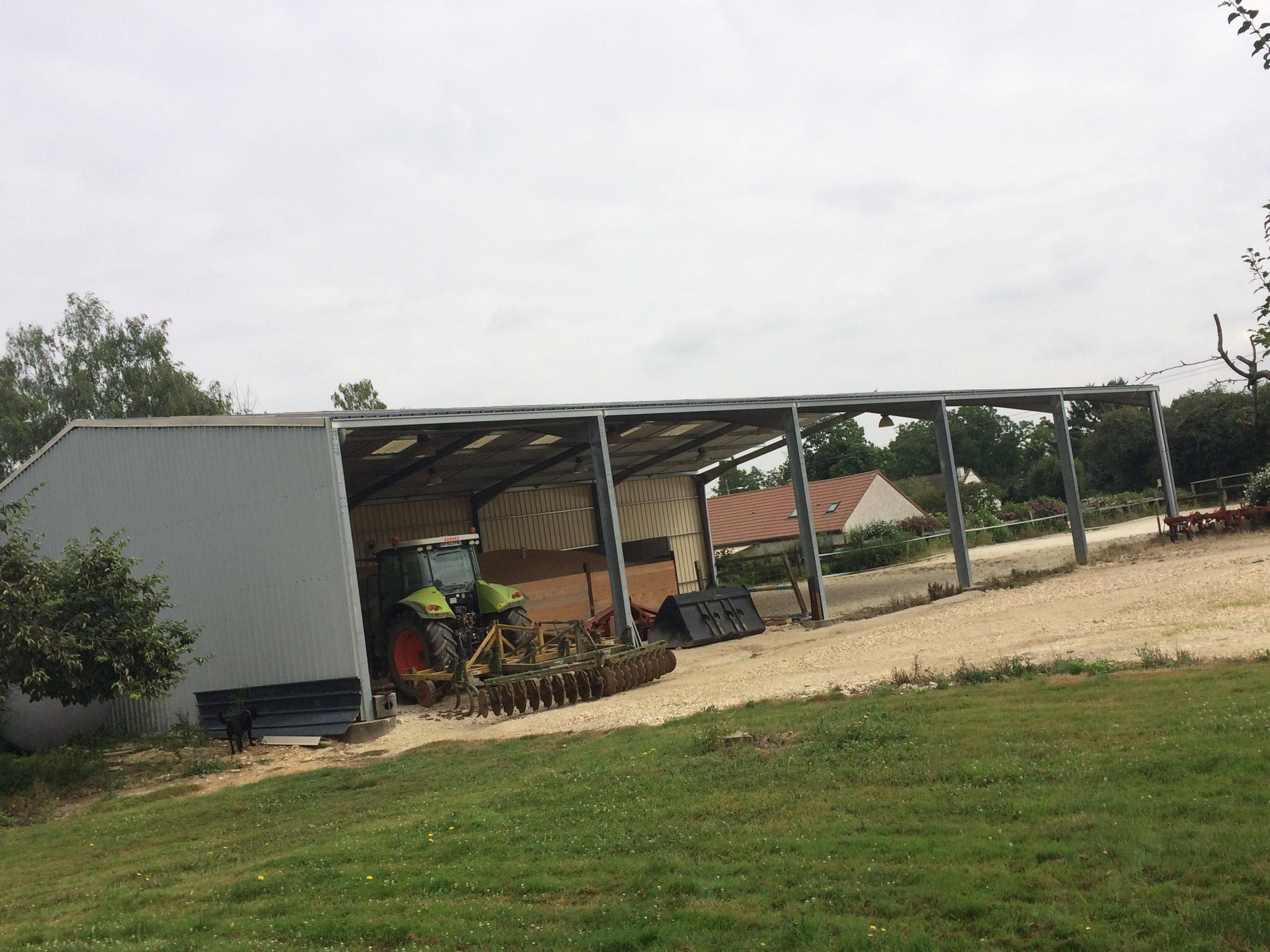 Review of MR. Marchandise - Grain storage building in France