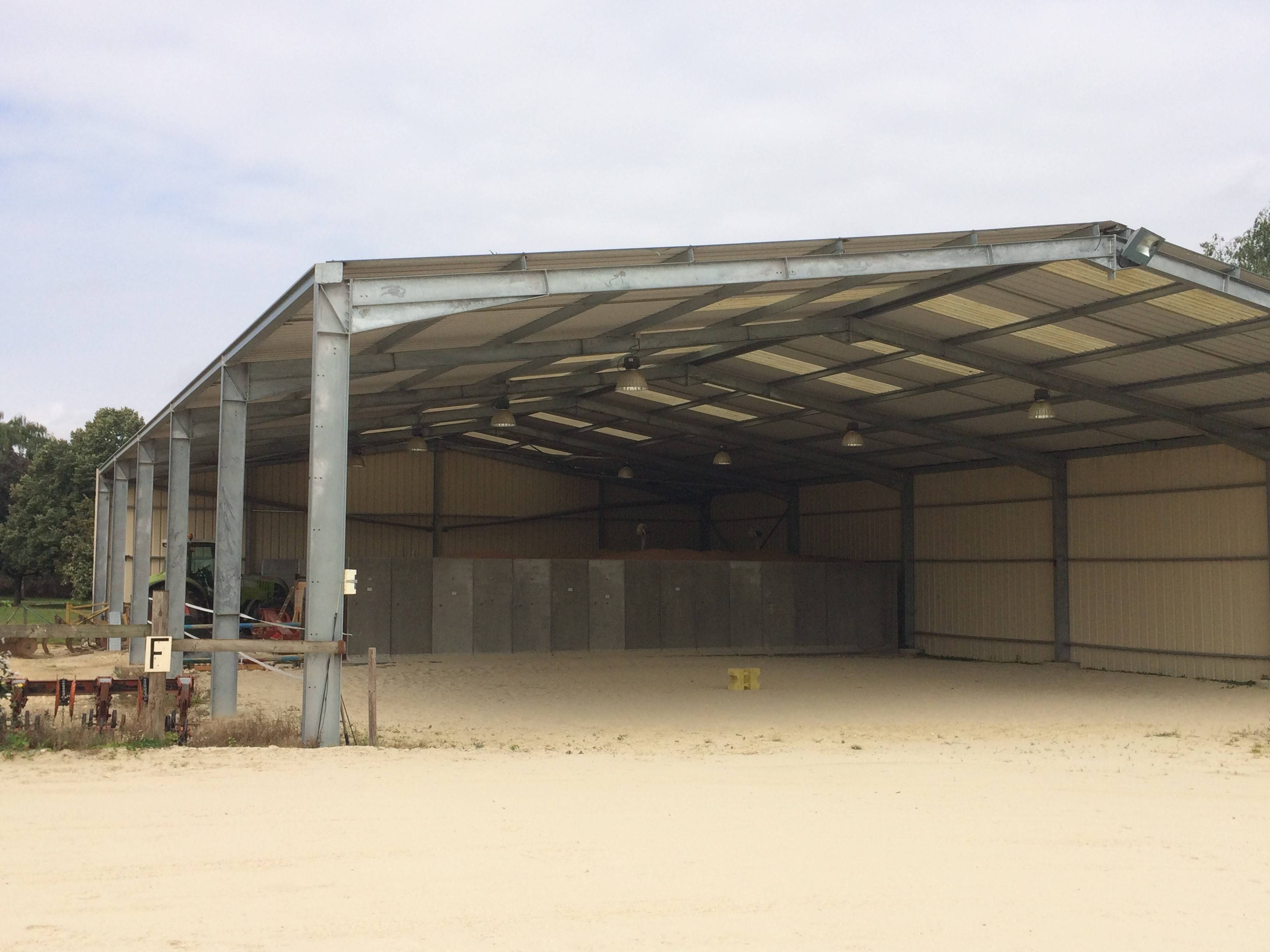 Review of MR. Marchandise - Grain storage building in France