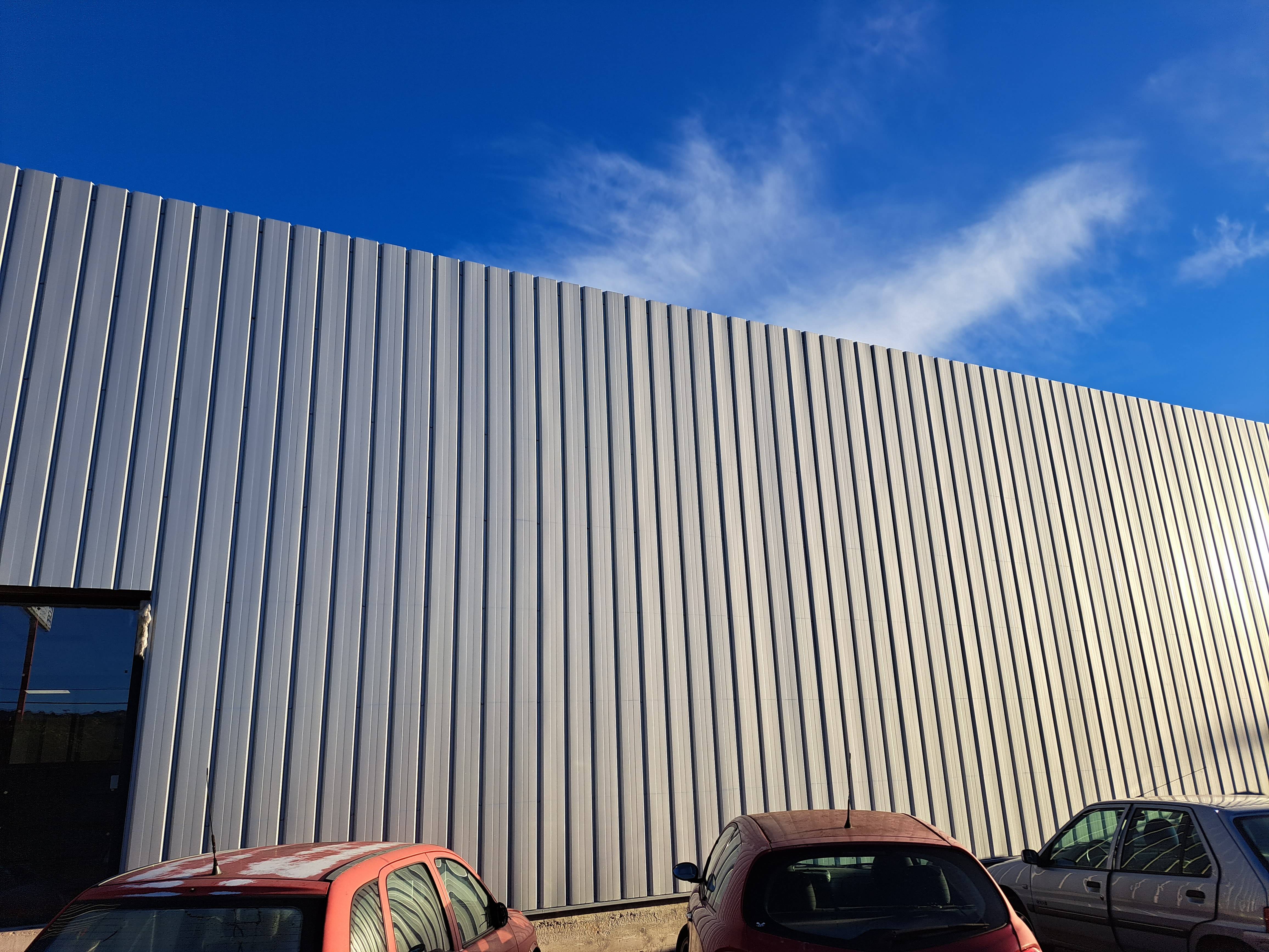 Construction d'un bâtiment industriel avec bardage métallique à Saint-Martin-de-Valgalgues 3