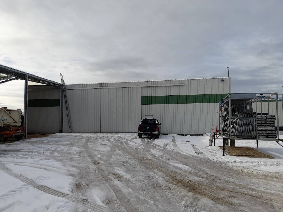 MR. Richard - building for industrial storage