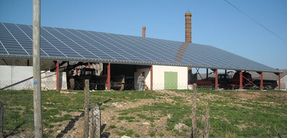 construction-hangar-photovoltaique