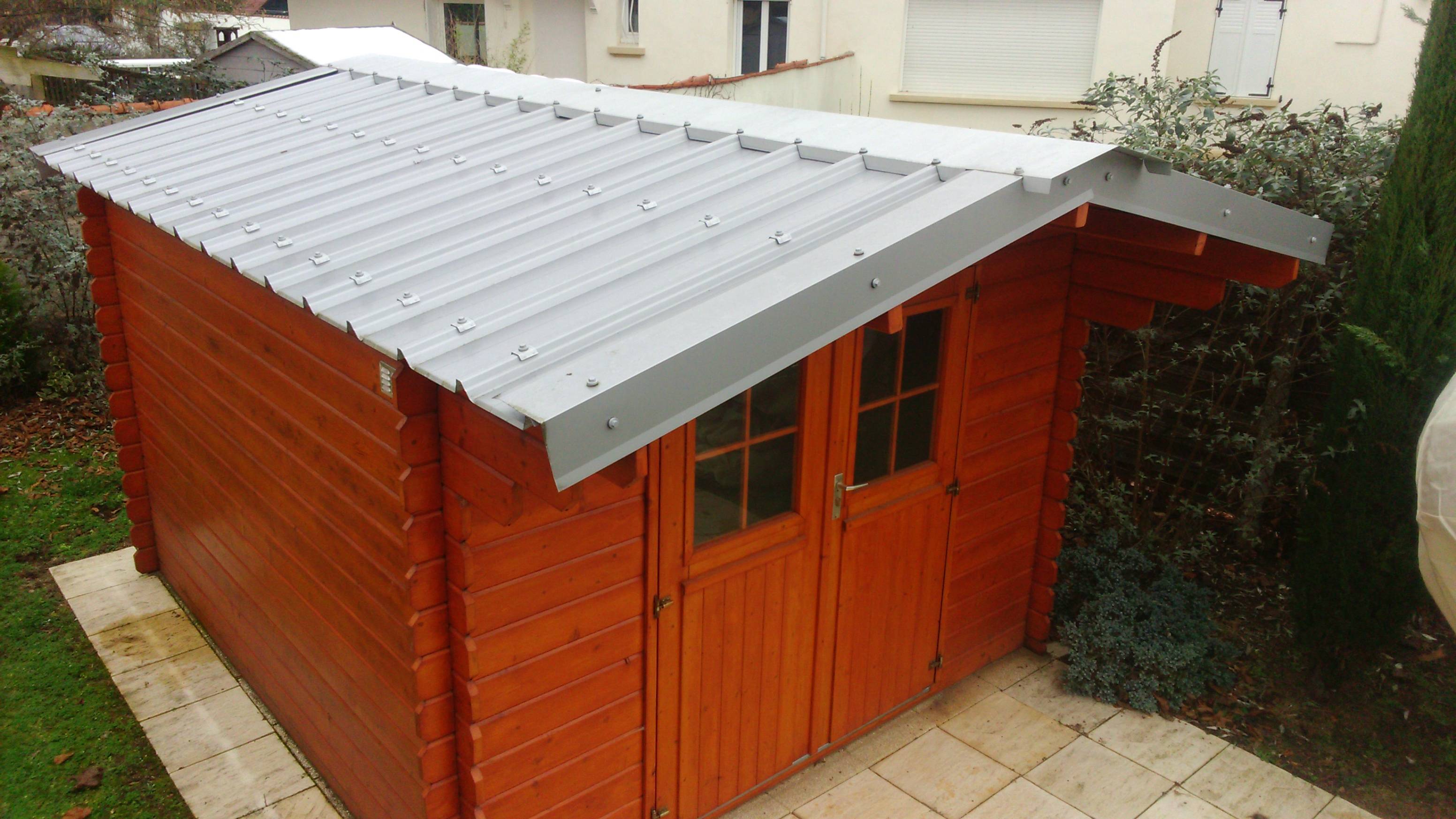 Construction d'un atelier à bassoues : M. baeten loue la qualité des tôles de tolesmoinscheres.com