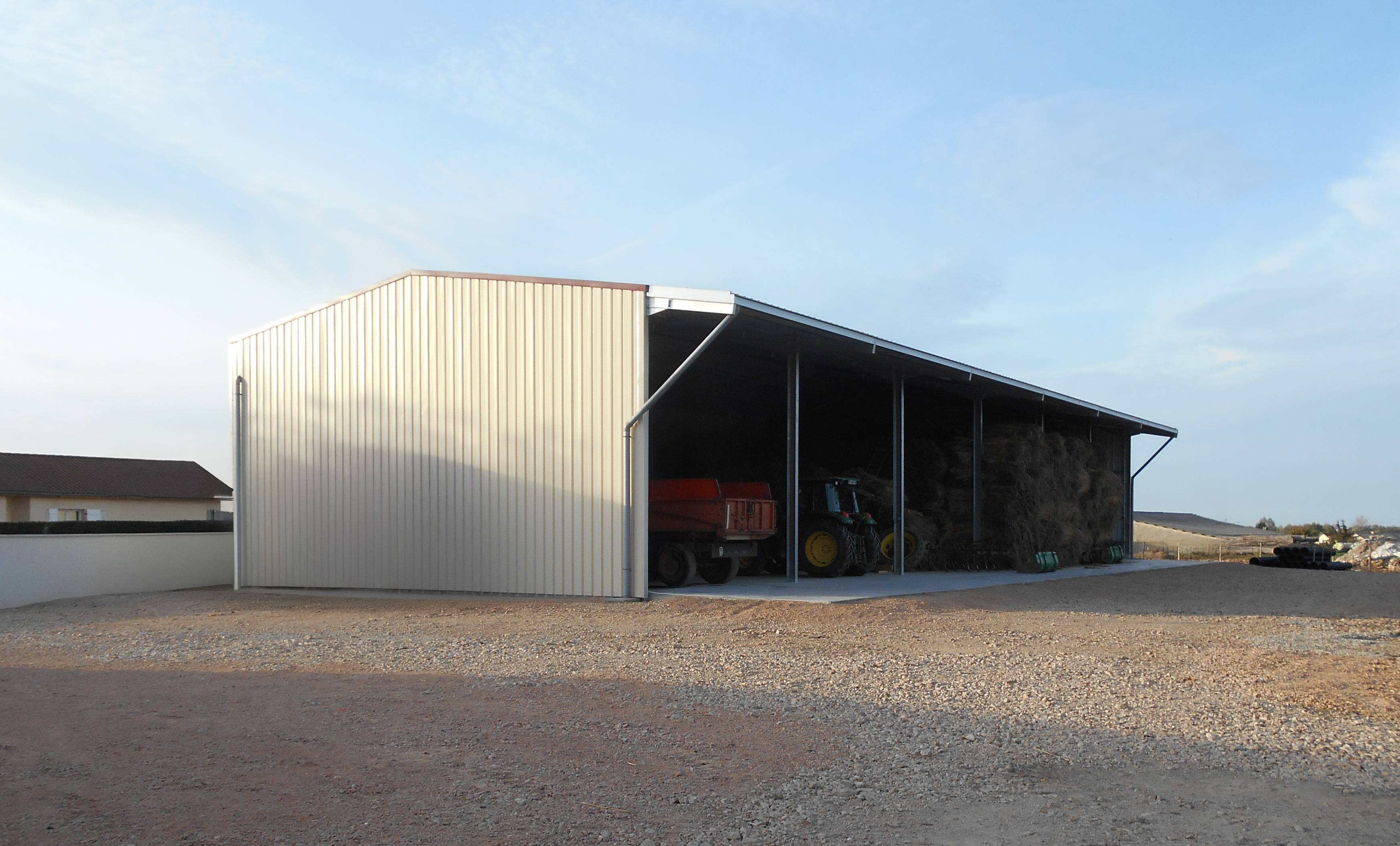 hangar-agricole-bipente-auvent