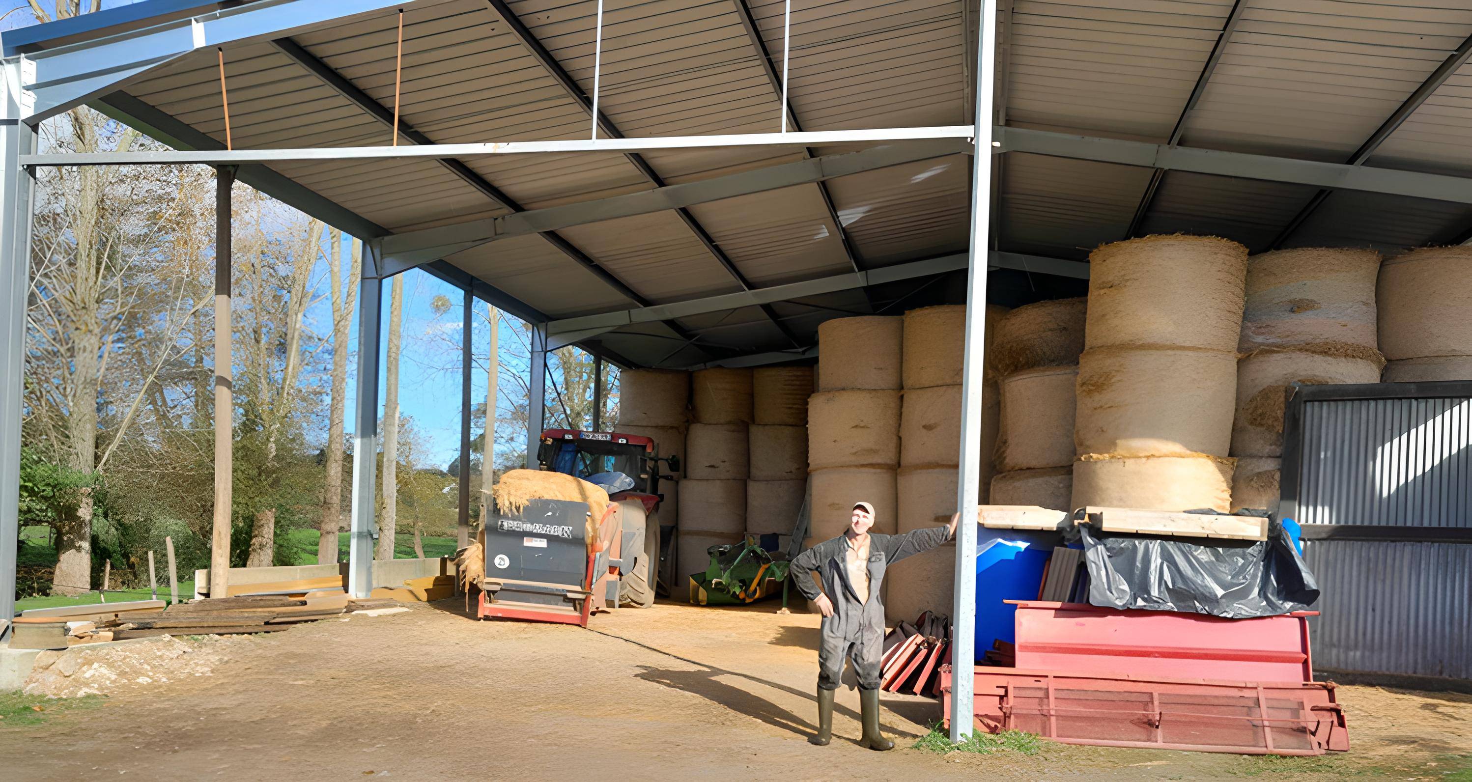 hangar agricole pour stocker fourrage et paille