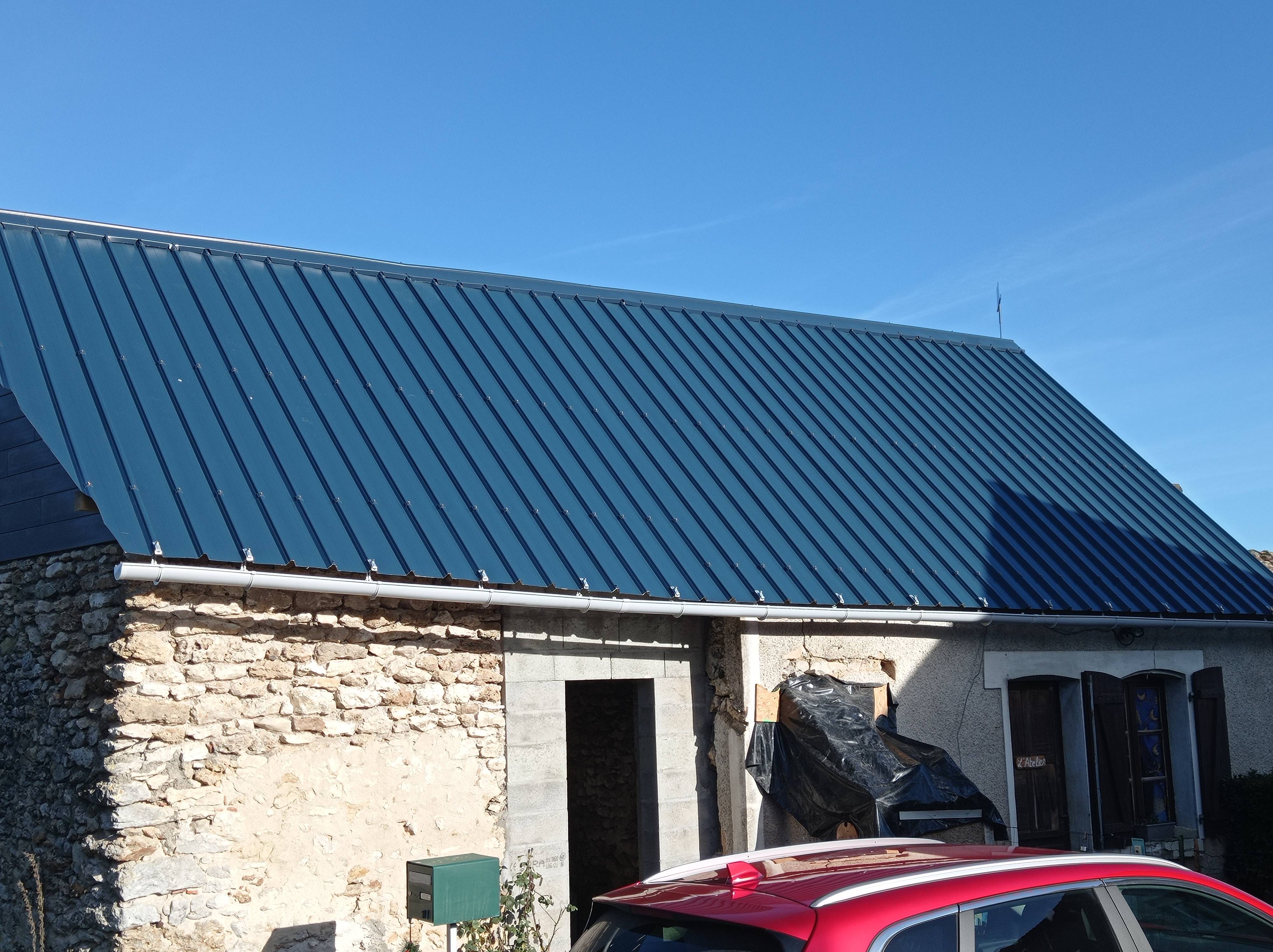 Tôles bac acier sur mesure pour toiture métallique : retours de M. Gilet