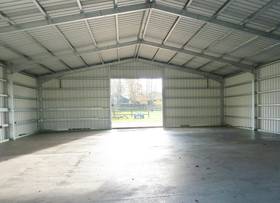 Photo d'intérieur Bâtiment métallique fermé 4 coté avec porte en Allemagne