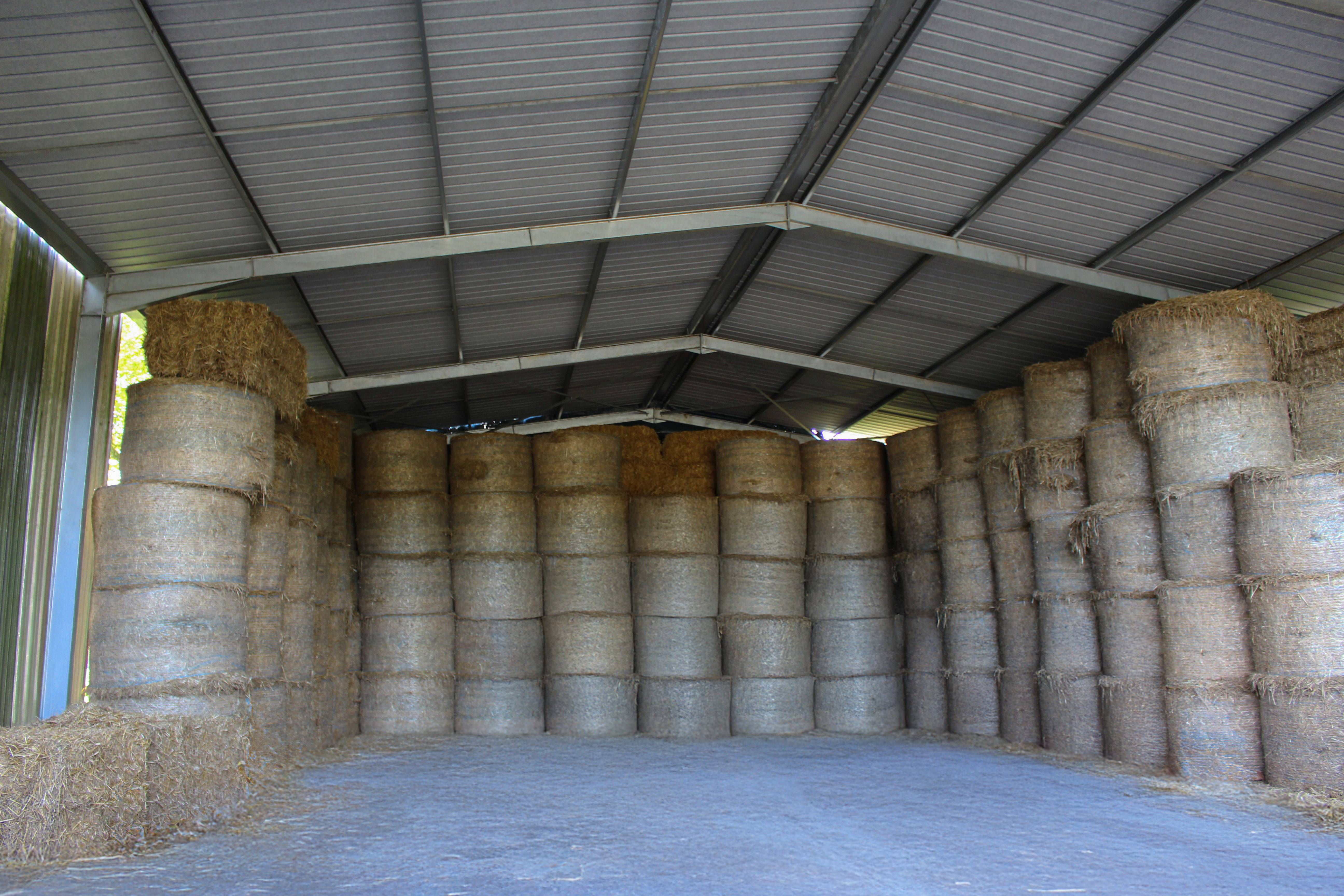 comment-stocker-le-foin