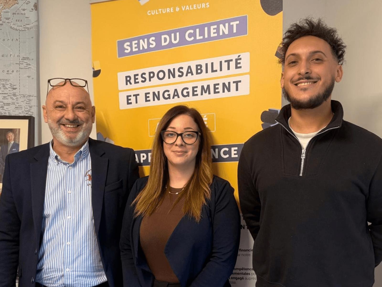 Équipe ADV et SAV de Steel Shed for Business posant devant les valeurs de l'entreprise